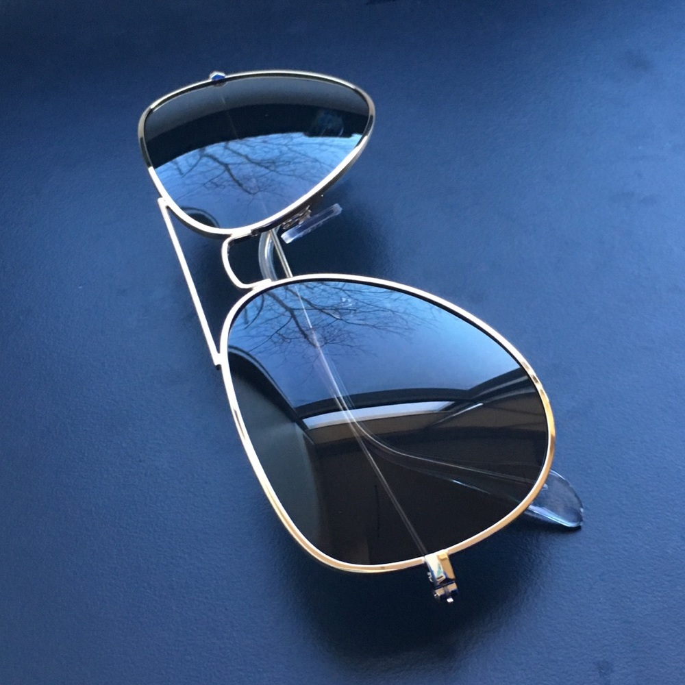 🔥LAST PAIR 🕶Unisex Polarized Aviators - Picture 4 of 8